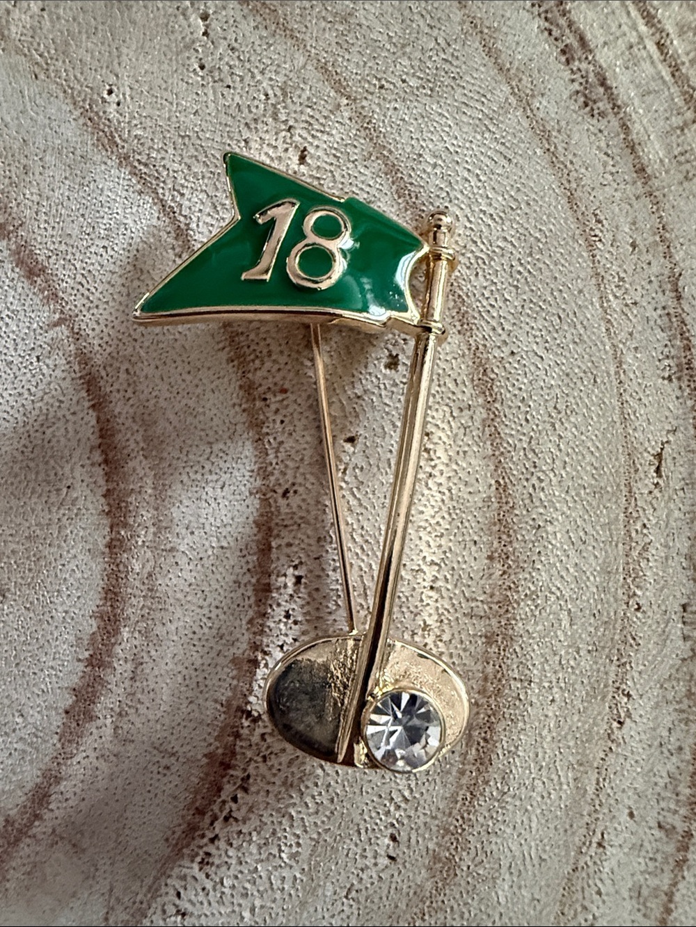 Vintage new Liz Claiborne 18th Hole Golf Pin Brooch 2” enameled with crystal